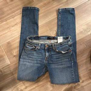 Levi’s “too super low” jeans - size 7